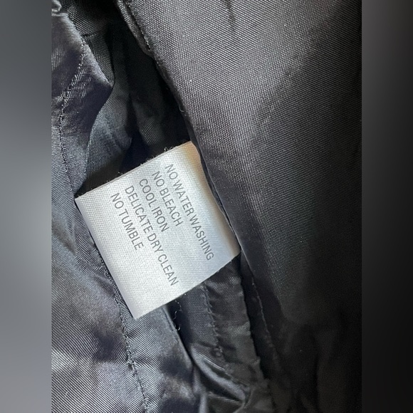 Vintage woman’s coat. Small - Picture 4 of 7